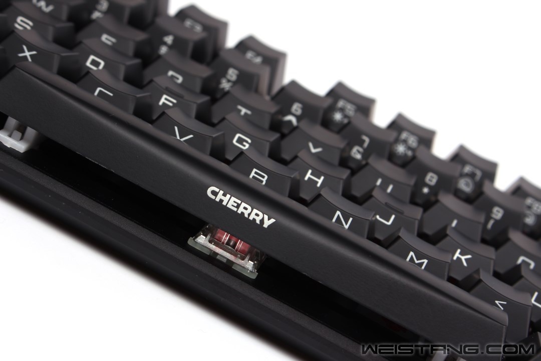 cherrymx 80 rgb机械键盘开箱