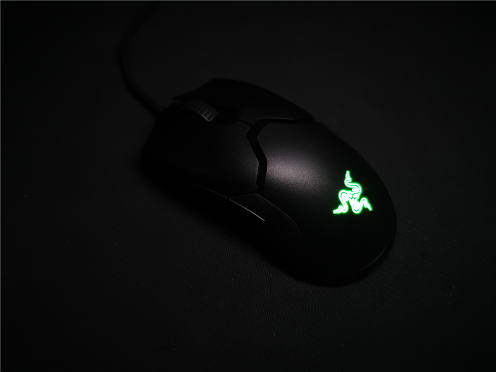 27.razer22.jpg